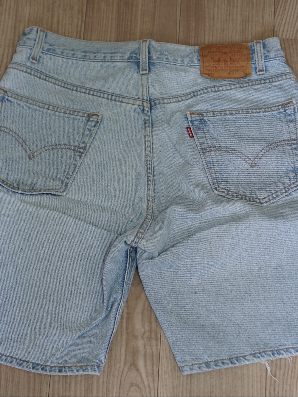 Vintage Levi's Men’s Light Blue Denim Relaxed-Fit Jeans